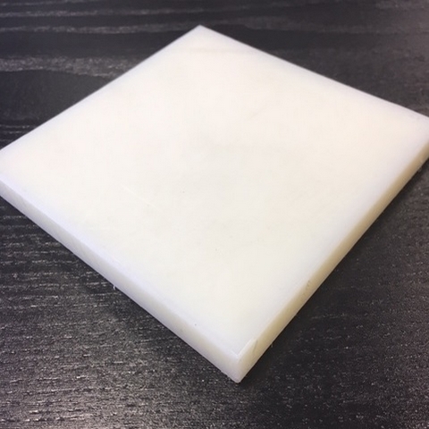 Billot de découpe en nylon