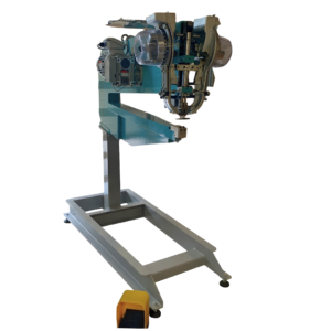 Machine à riveter automatique